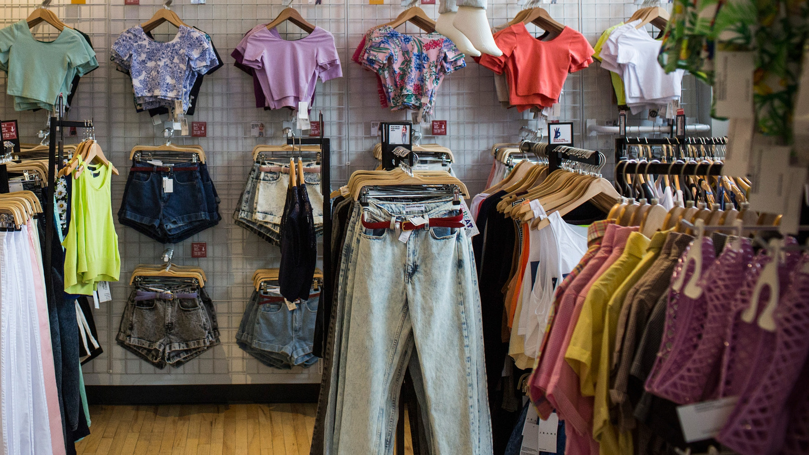 The Ultimate Guide to Choosing the Perfect Apparel and Clothing